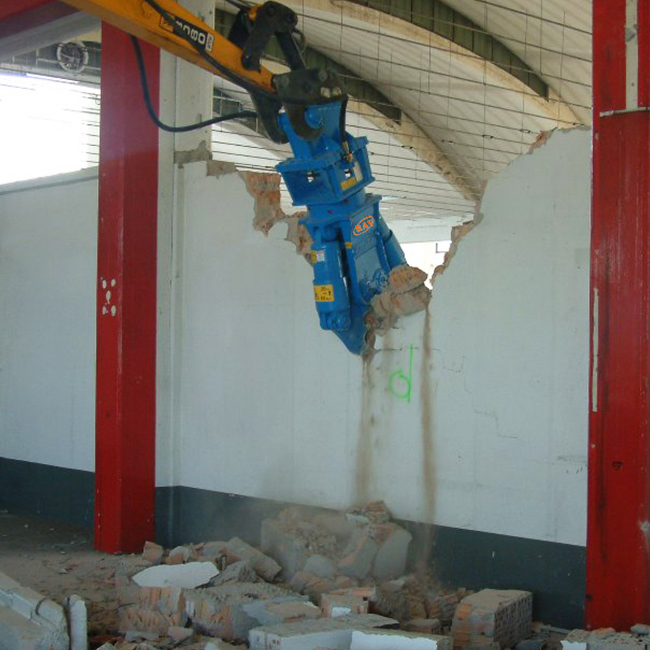 Cesoia idraulica per rottami di acciaio CR20R per escavatore usato