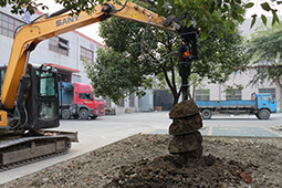 Earth Auger for 3 Ton Excavator.JPG