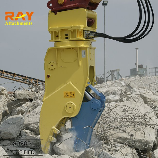 cisaille hydraulique, accessoires de pulv&eacute;risation pour pelle